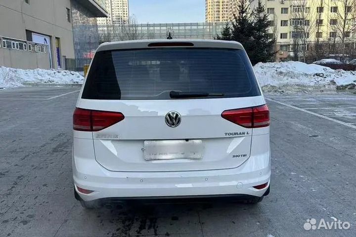 Volkswagen Touran 1.4 AMT, 2021, 22 100 км
