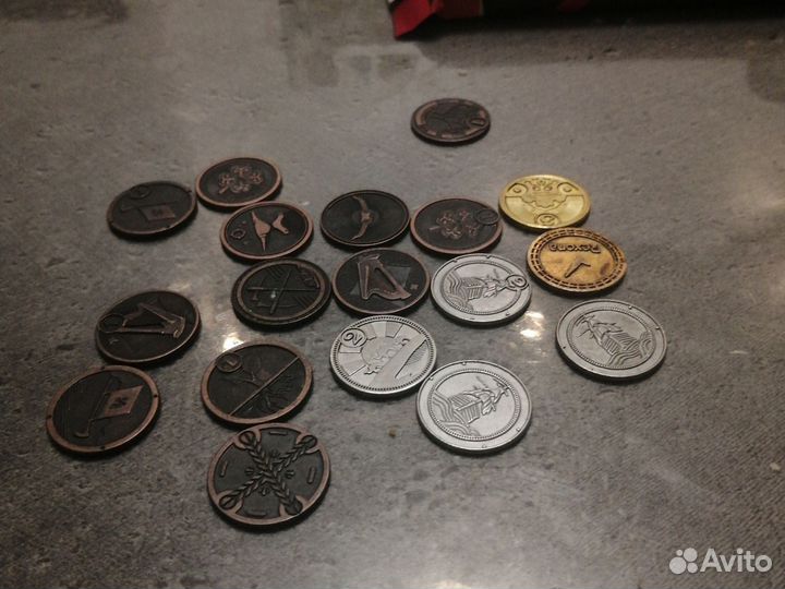 Монеты пиратские