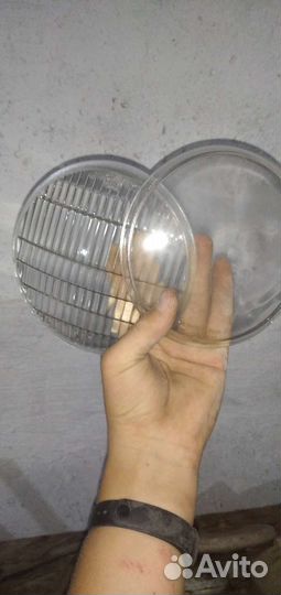 Стекло на фару на ваз 2106