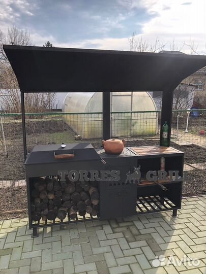 Мангал с крышей и печью под казан