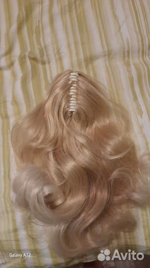 Шиньон на крабе блонд