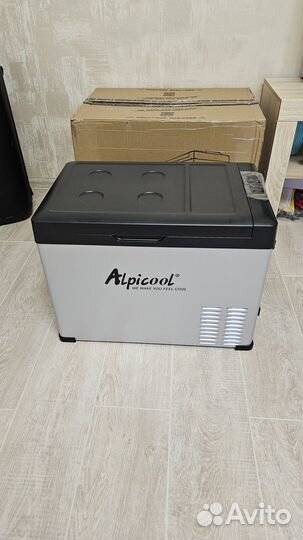 Автомобильный холодильник Alpicool C40 новый
