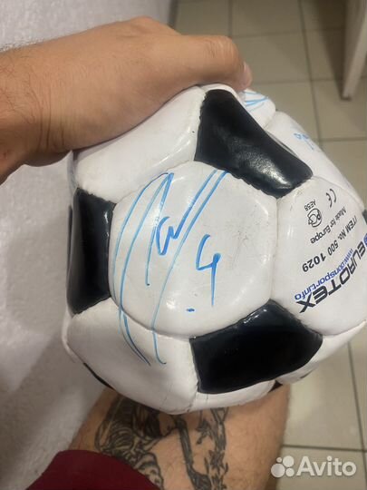 Футбольный мяч