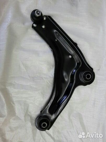 Рычаг на Renault laguna II