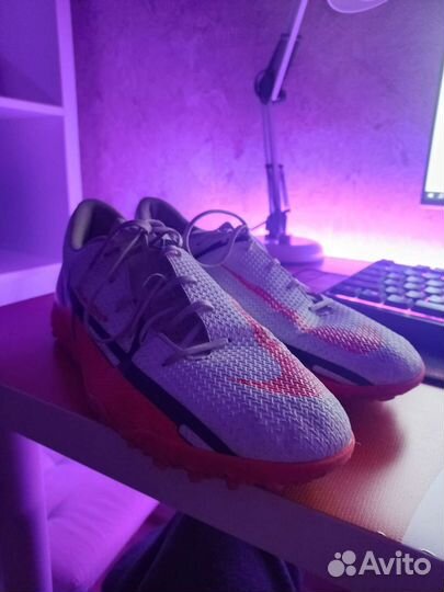 Сороконожки nike phantom