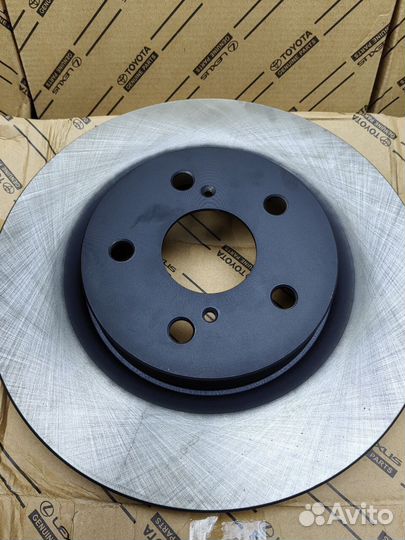 Оригинальный тормозной диск Toyota 4351233150