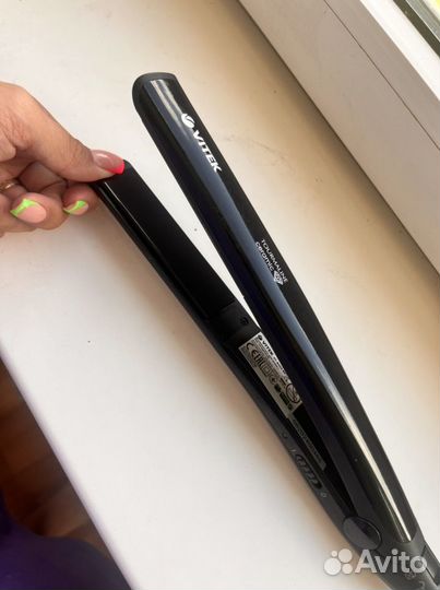 Выпрямитель для волос vitek