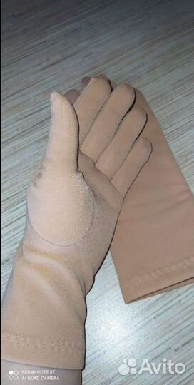 Перчатки из термоткани для фигуристов на заказ