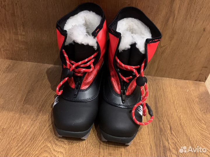 Лыжные ботинки р 31