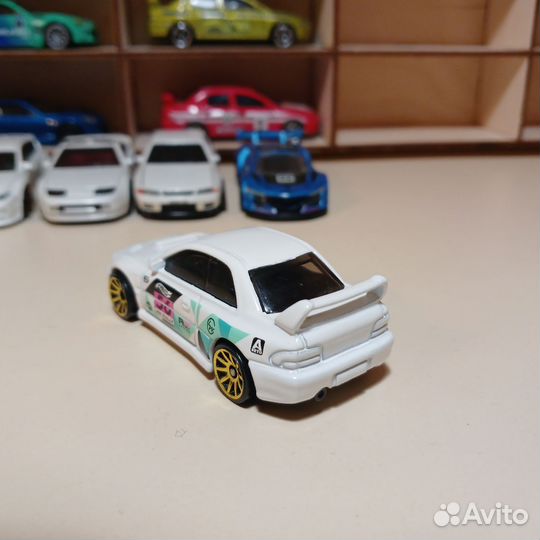 Hot wheels premium Subaru 22b доставка