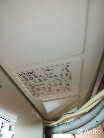Hitahi внешний блок сплитсистемы б/у два сезона