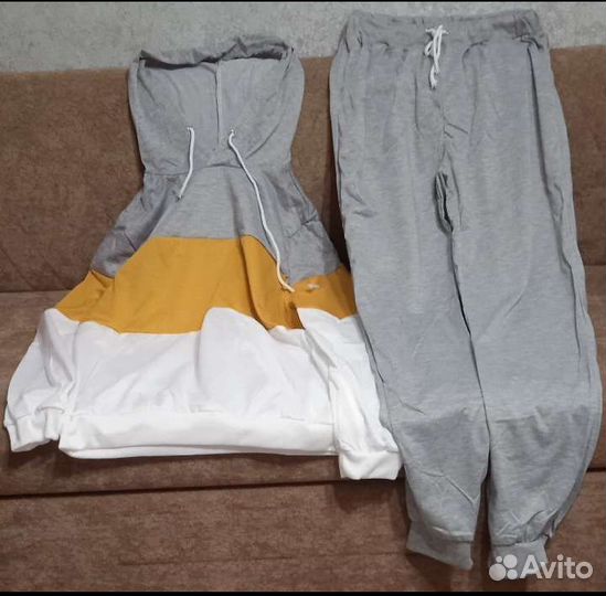 Спортивный костюм женский 42 44 новый