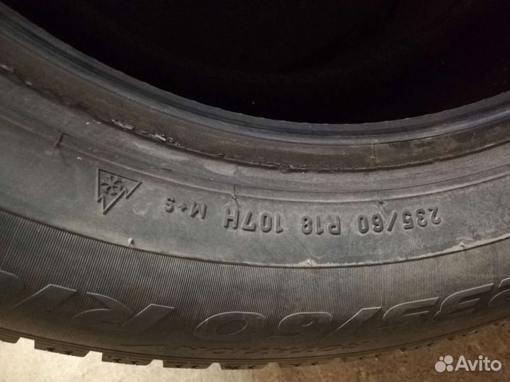Pirelli Ice Zero 235/60 R18 107