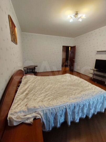 2-к. квартира, 70 м², 8/10 эт.