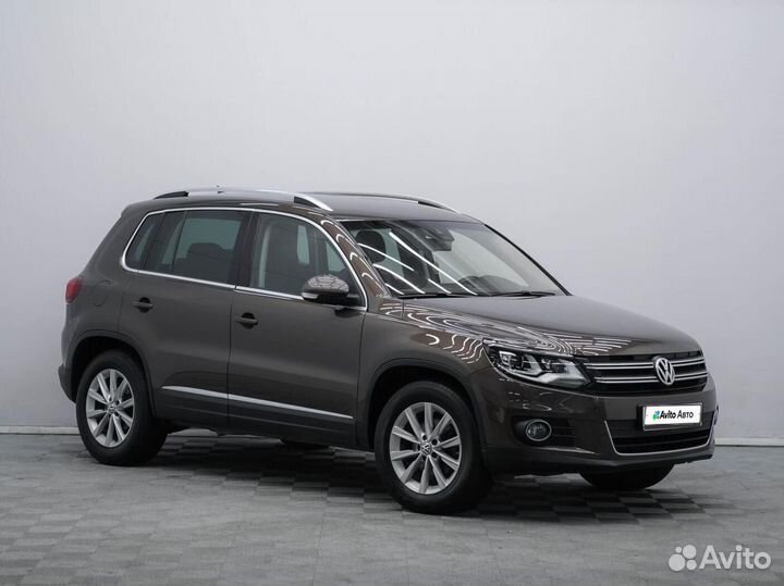 Volkswagen Tiguan 2.0 AT, 2016, 133 215 км
