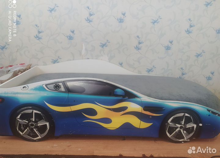 Кровать машина