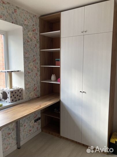 Рабочая зона на заказ со шкафом