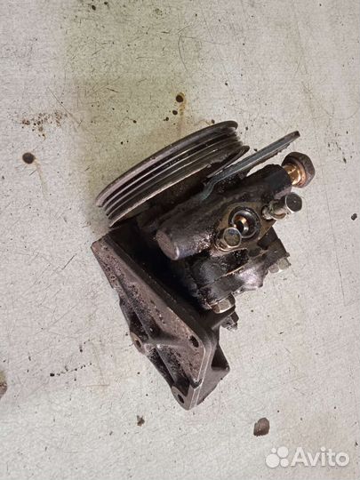 Насос гур Nissan Sunny Ниссан Санни