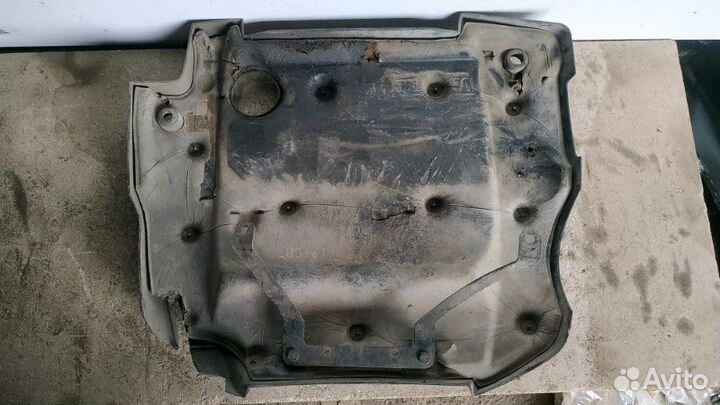 Декоративная накладка двигателя Kia Spectra