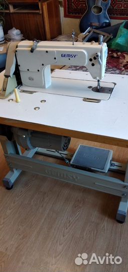 Швейная машинка