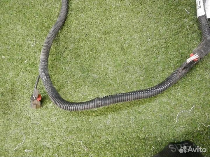 Проводка заднего бампера Jeep Grand Cherokee WK2