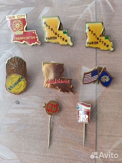 Значки, медали