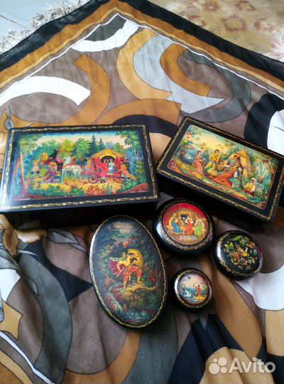 Антикварные шкатулки холуй и мстера