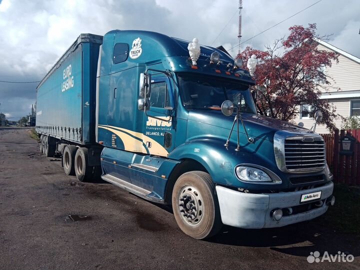 Freightliner Columbia, 2004