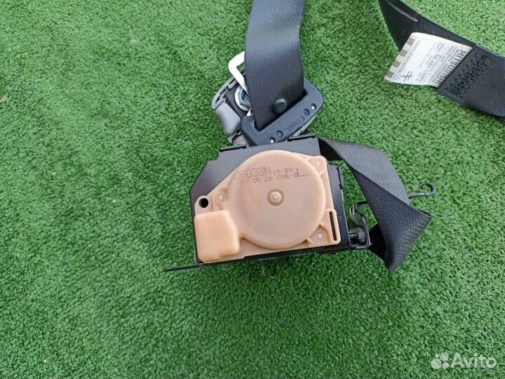 Ремень безопасности передний левый Mitsubishi