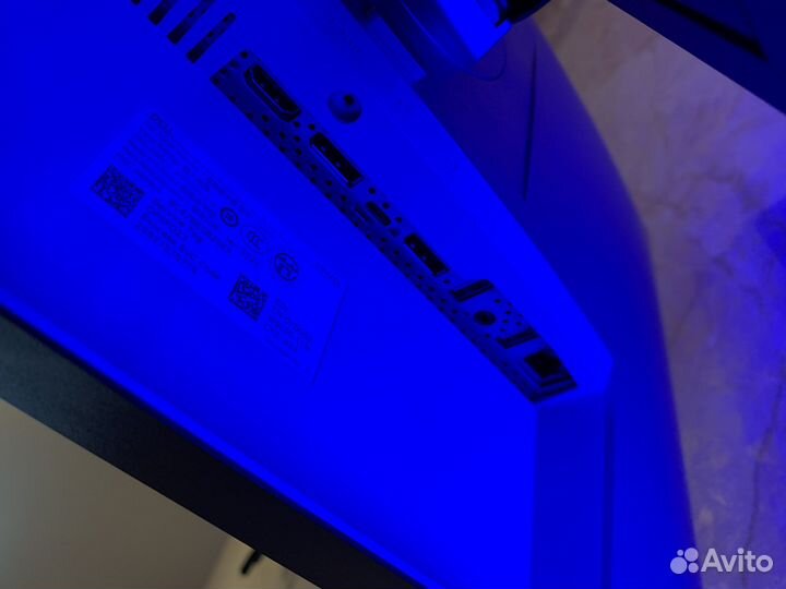 Монитор dell u2421e 24 дюйма