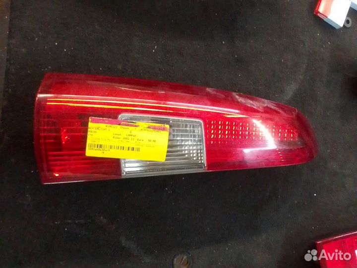 Фонарь правый задний volvo s40