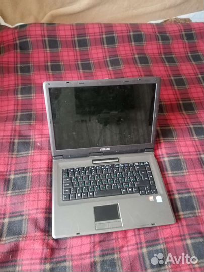 Ноутбук asus