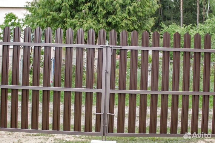 Забор из евроштакетника, калитки качественно