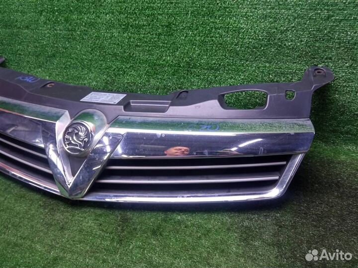 Решетка радиатора Opel Astra H (2004-2014)