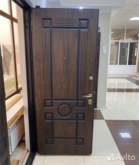 Двери входные «Колизей» металлические