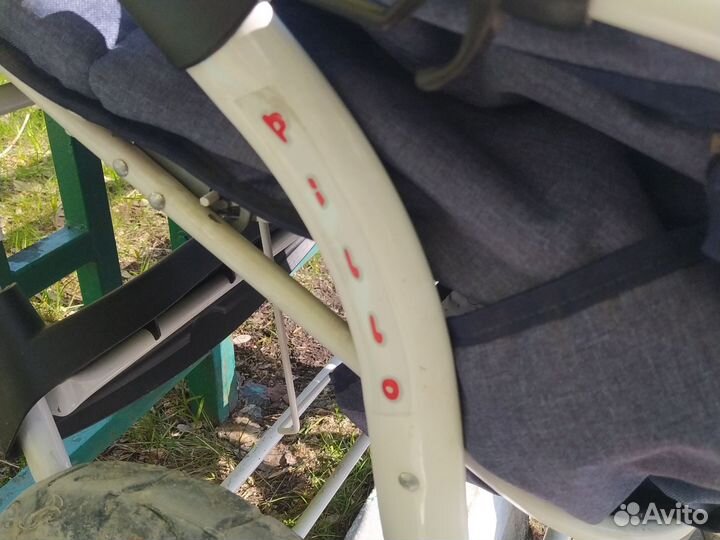 Прогулочная коляска с переноской