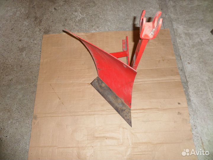 Плуг к мотоблоку