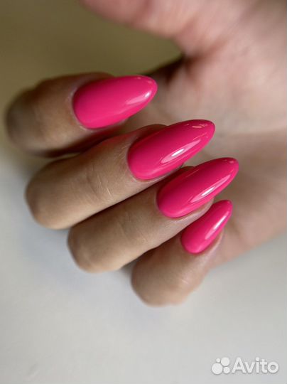 Мастер по маникюру