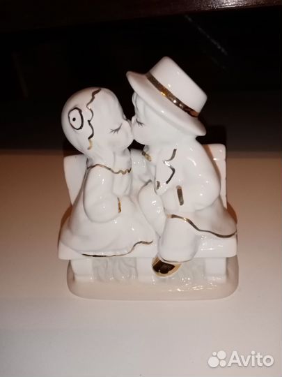 Фарфоровые статуэтки