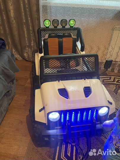 Детский электромобиль бу
