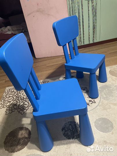 Стулья и стол детские