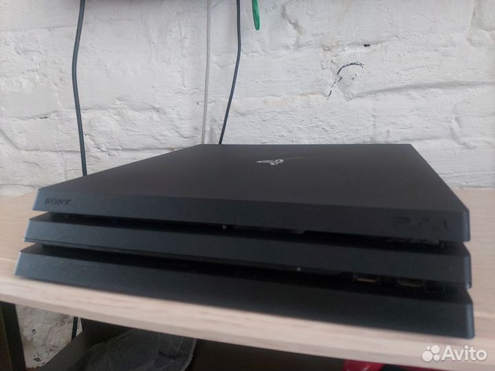 Sony playstation 4 pro 1tb