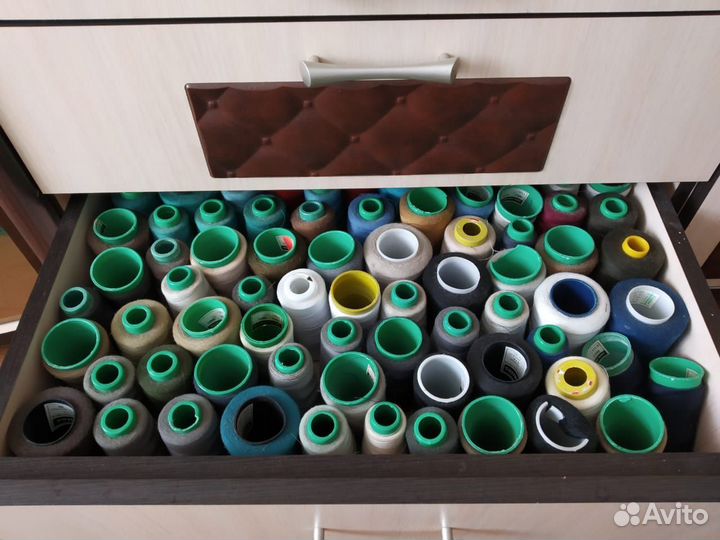 Нитки швейные остатки