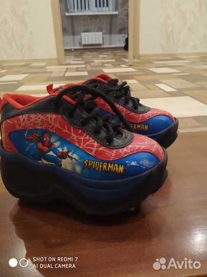 Ролики детские 29 р-р с убирающимися колесами бу