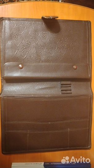Кожаная папка