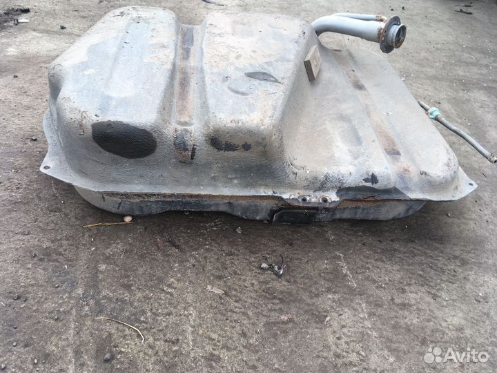 Бензобак Киа Спектра
