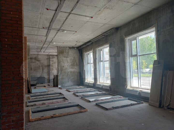 Сдам торговое помещение, 164 м²