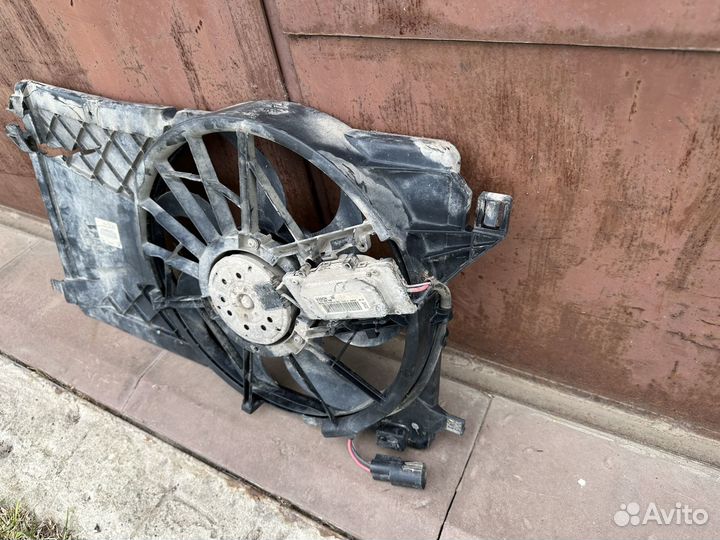Вентилятор радиатора Ford Focus 2