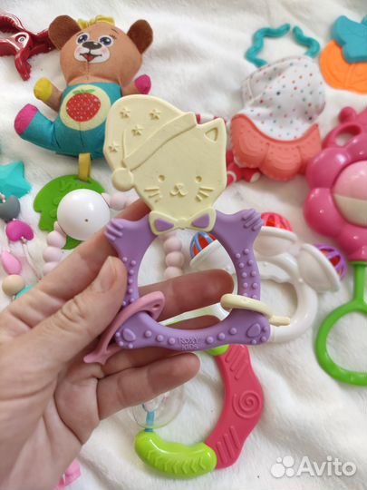 Погремушки и грызунки пакетом