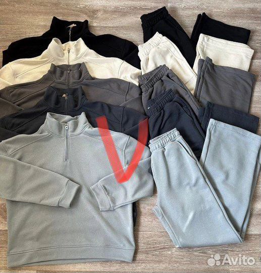 Спортивный костюм